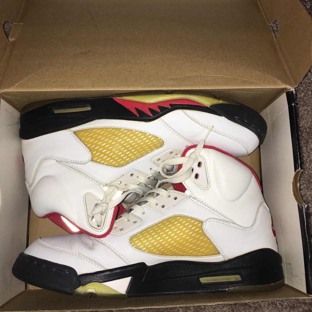 Jordan retro 5 fire red 2000